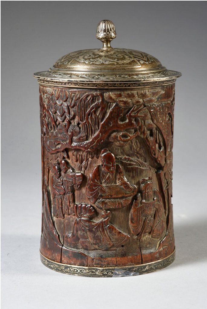 Pot à pinceaux en bambou sculpté à décor de trois lettrés
