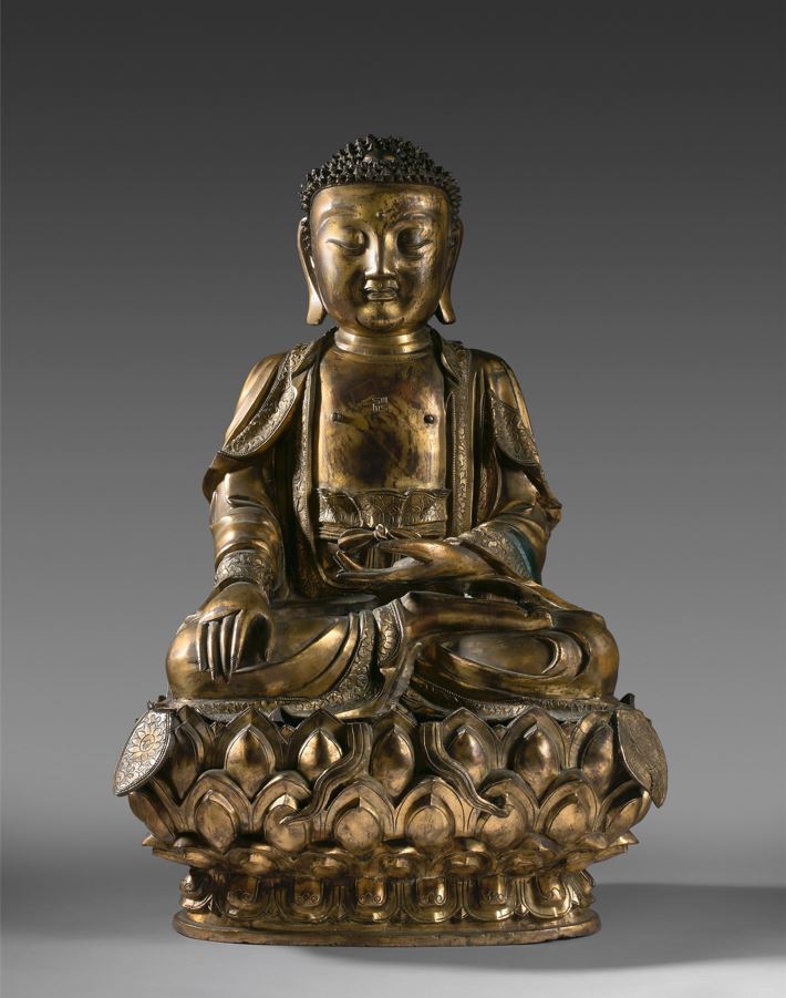 Importante statuette en bronze doré du bouddha Sakyamuni